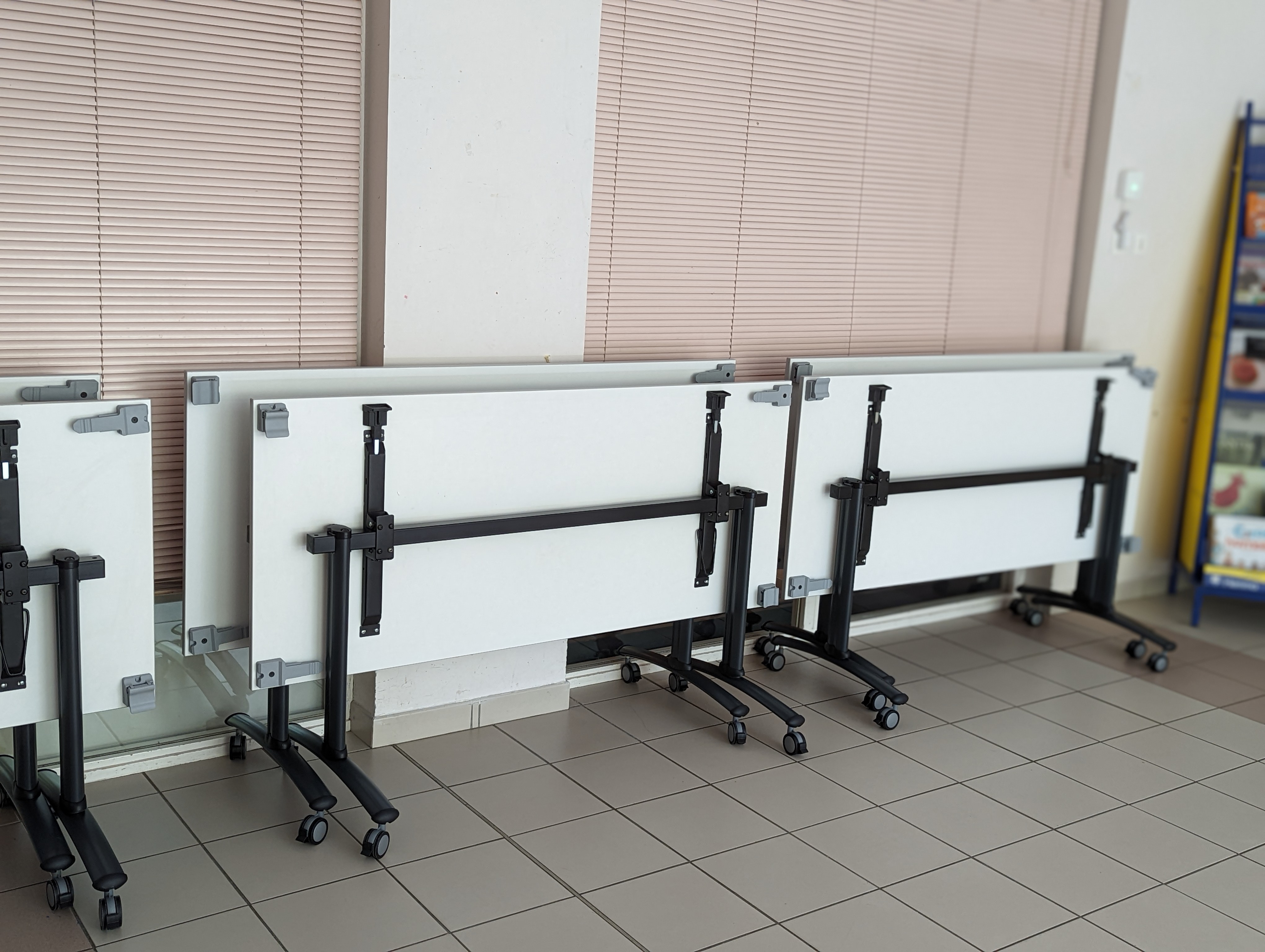 Salle polyvalente - Tables